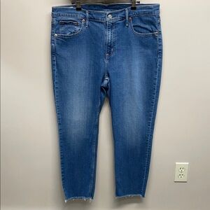 NWOT Gap Vintage Slim Mid Rise Raw Hem Medium Indigo Denim Jeans 34 / 18R
